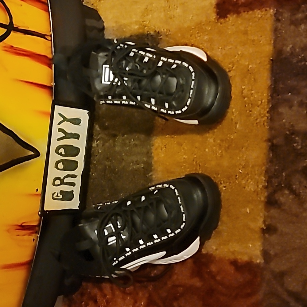 Tennis Shoes